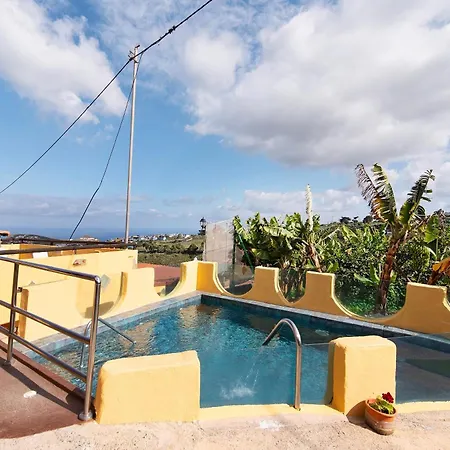 Hogar Vacacional Talumaya * Santa Maria de Guia de Gran Canaria